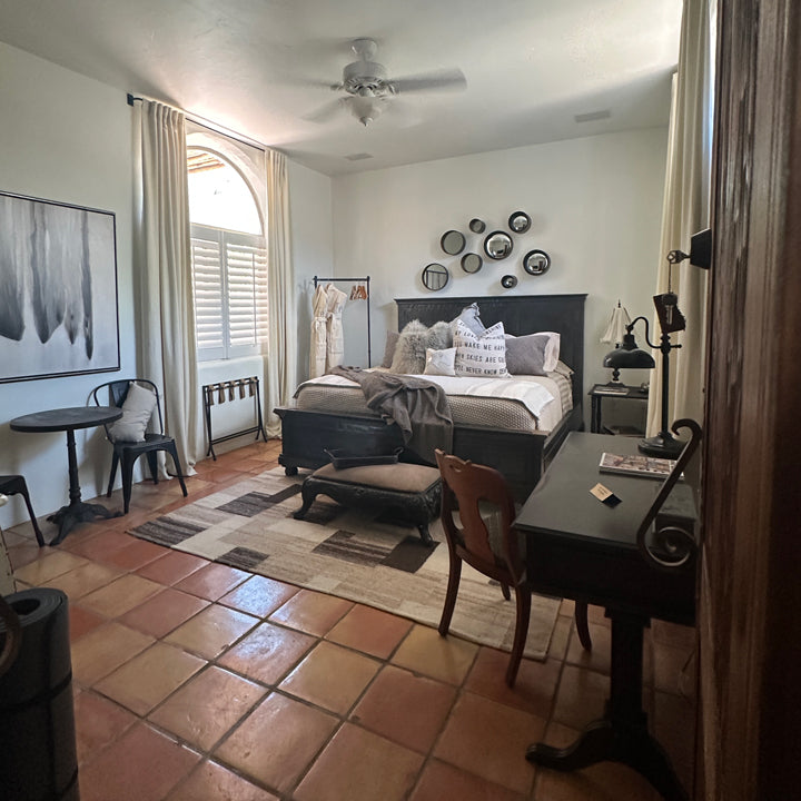 Bruin Kamer – Private Vineyard Room at TWP Winery & Farmhouse